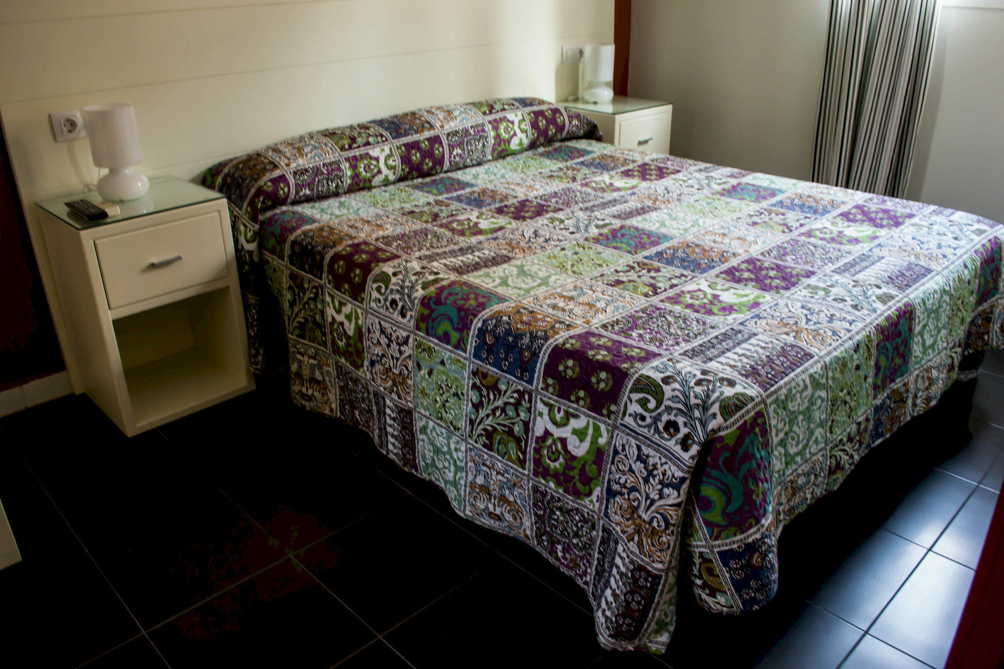 Hostal San Vicente II Севилья Экстерьер фото